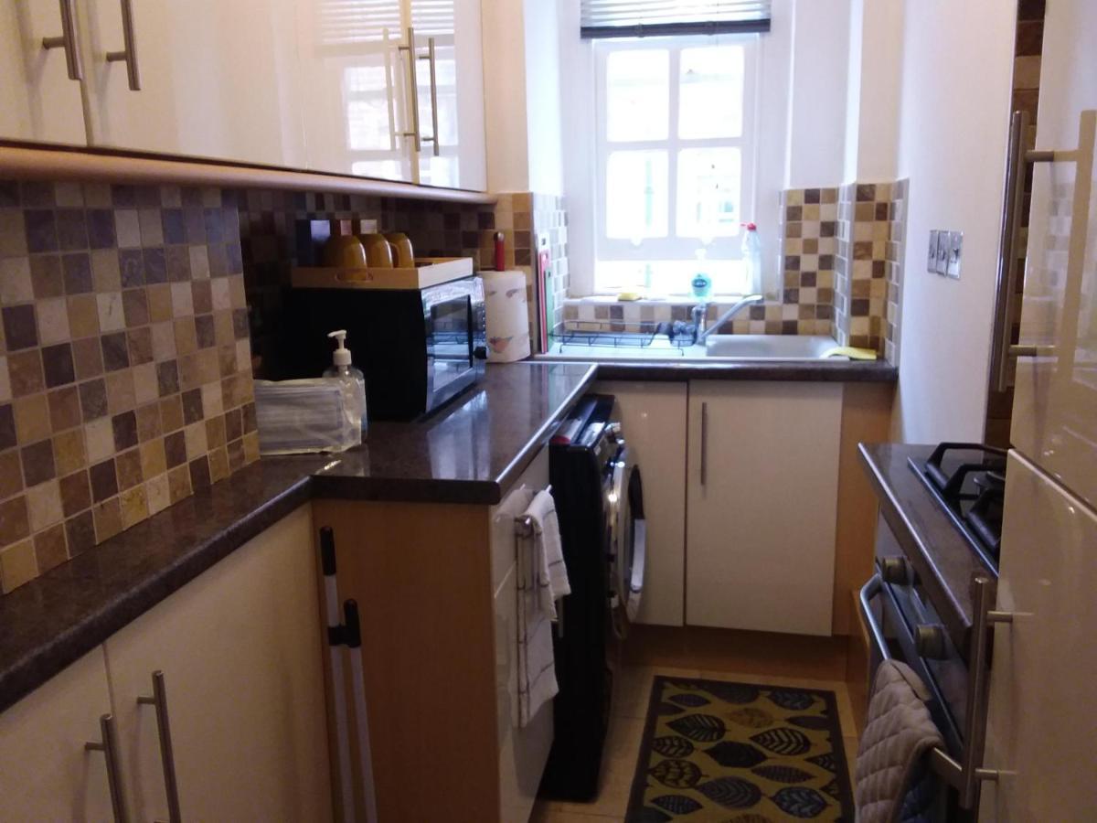 Scott Ellis Gardens Apartment London