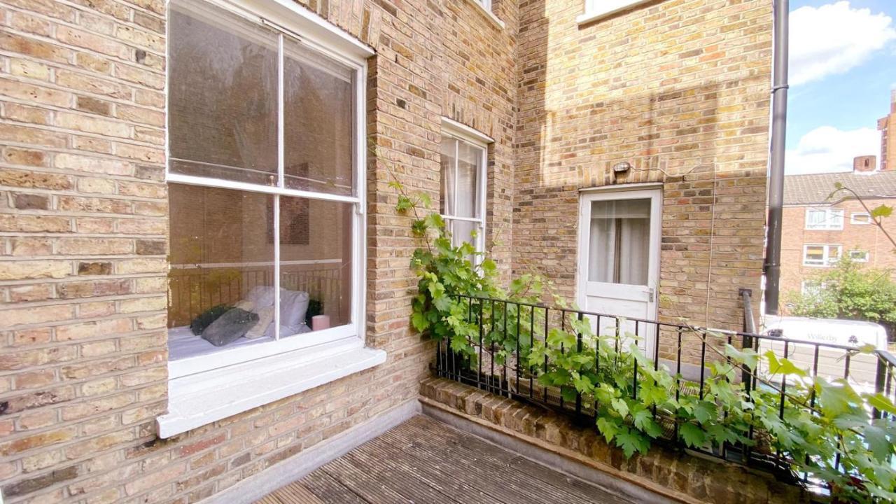 Apartment Chelsea Terrace: Traditional Flat With Balcony