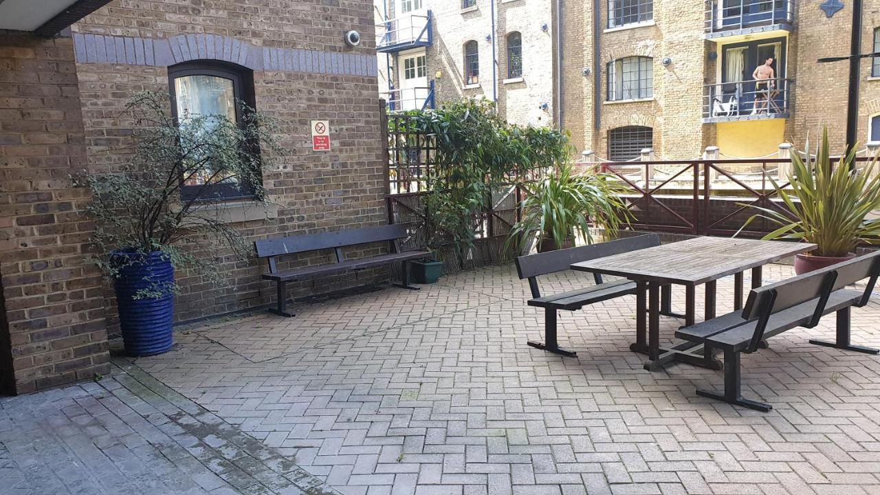 Portered Flat Shad Thames Apartment
