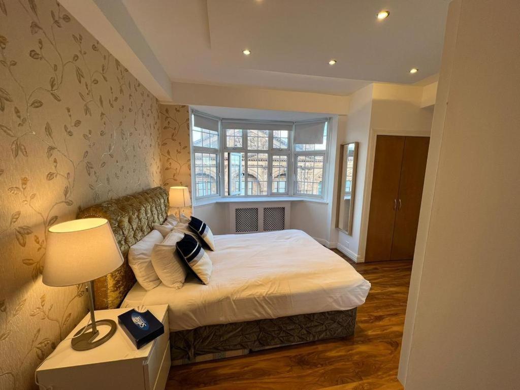 Beauchamp Place Knightsbridge * Londen