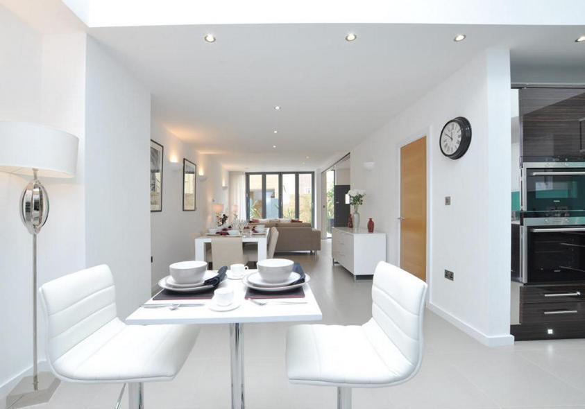 Luxury 4 Bed In Holiday home London