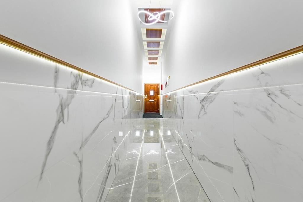 205 Earls Court Guest house *