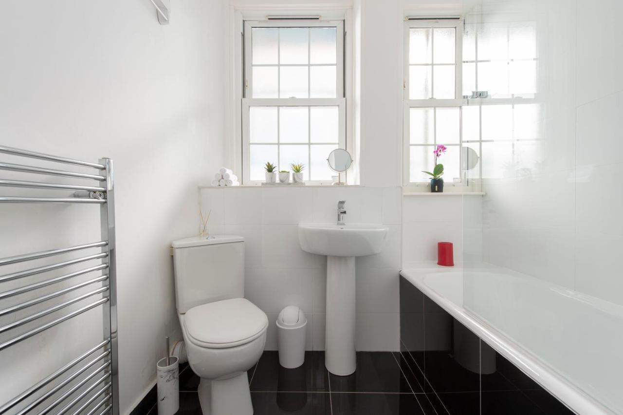 Tower Bridge Exclusive Two Bedroom Apartment London