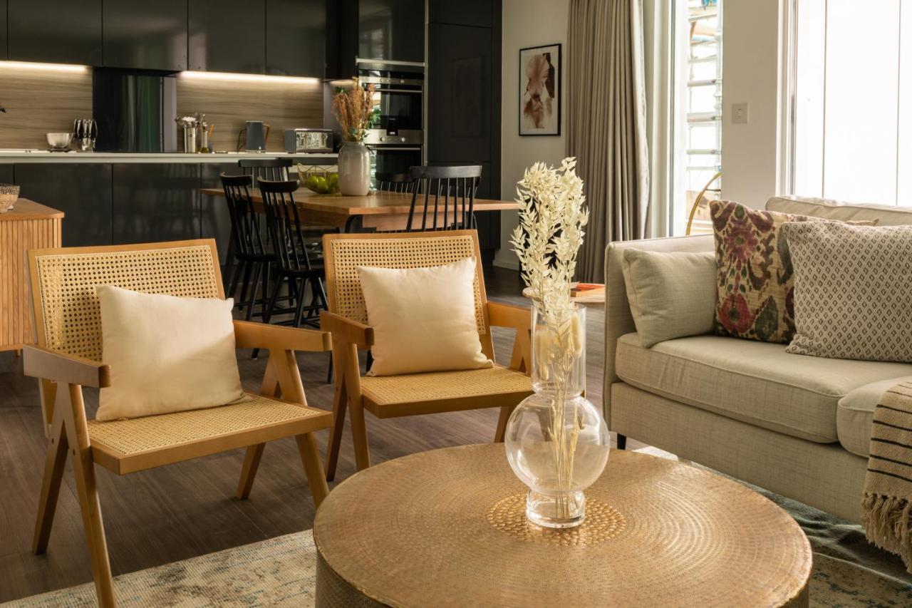 The Aurora's Nest - Lovely 3bdr With Balcony And Study