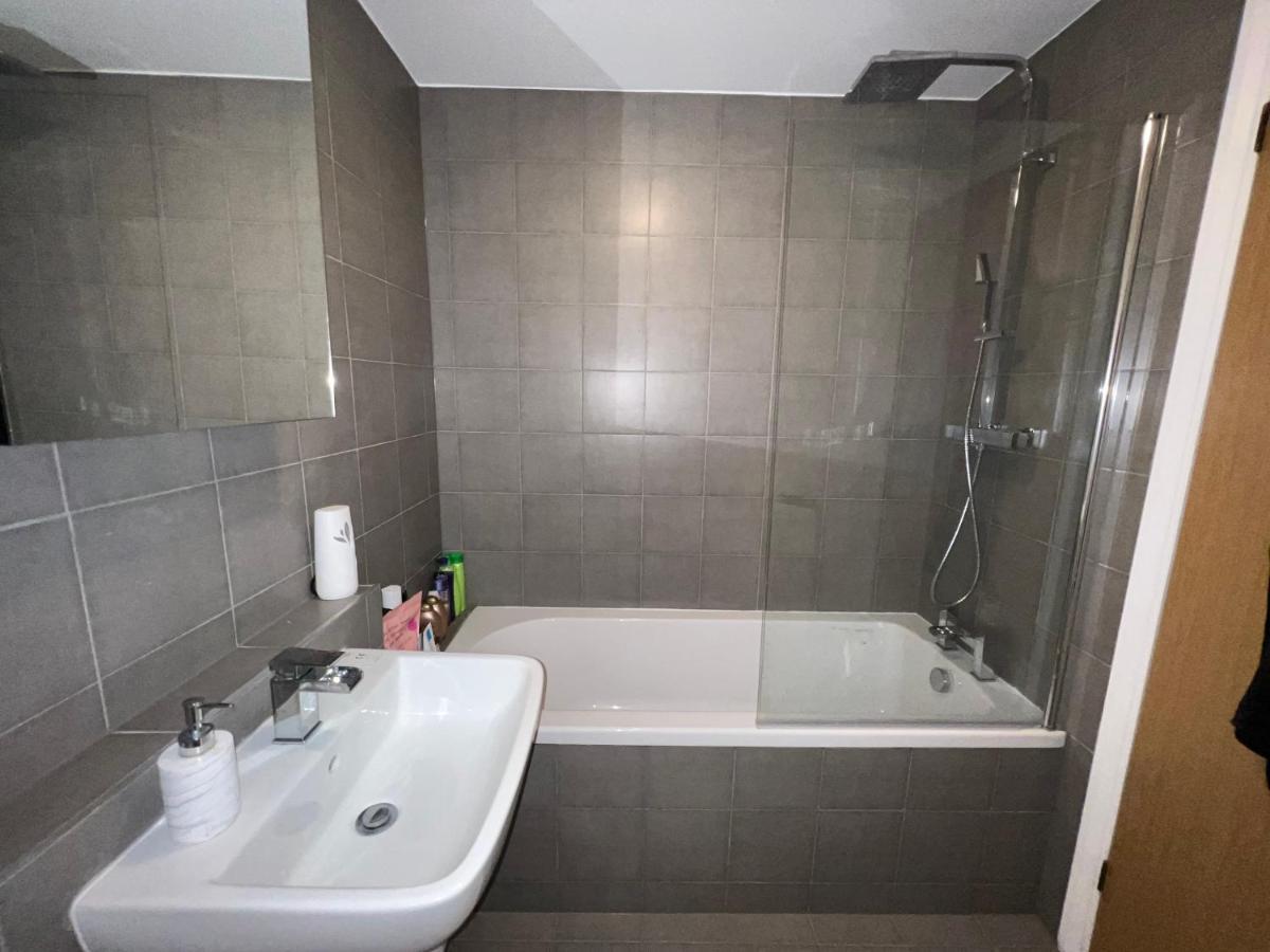 Shaftesbury Gardens Apartment