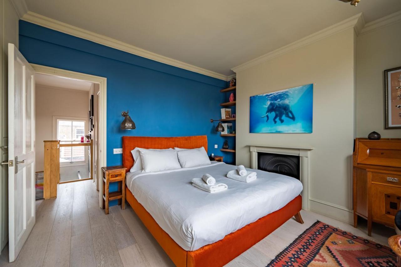 Charming With Roof Terrace In East By Underthedoormat Vakantiehuis *