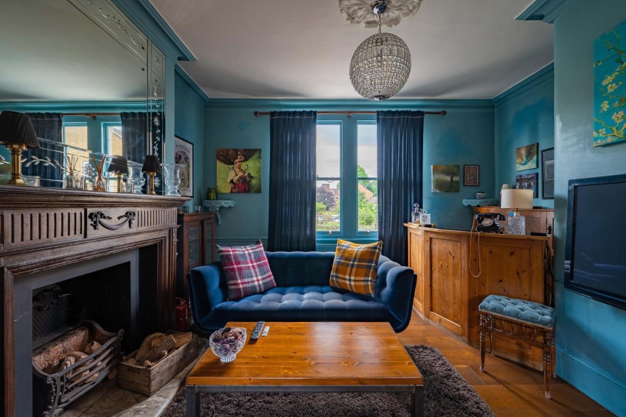 Vakantiehuis Charming With Roof Terrace In East By Underthedoormat Londen