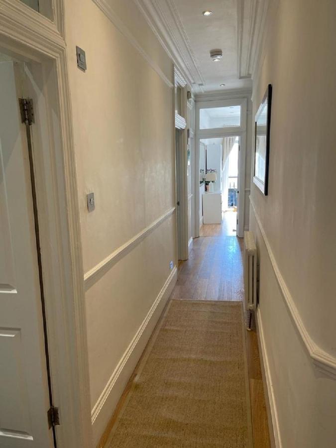 Lovely 3 Bedrooms, 2 Bath, Balcony Mansion Block, Hyde Park, Oxford Street, Maida Vale, Paddington W9 * Londen
