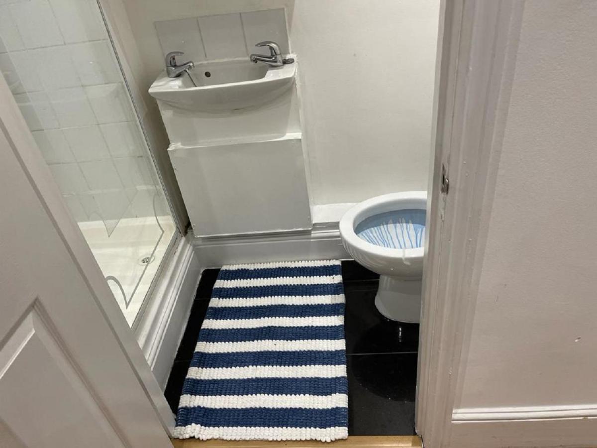 Lovely 3 Bedrooms, 2 Bath, Balcony Mansion Block, Hyde Park, Oxford Street, Maida Vale, Paddington W9 Appartement Londen