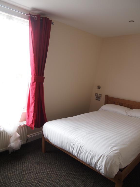 Earls Court Garden Hotel 2*