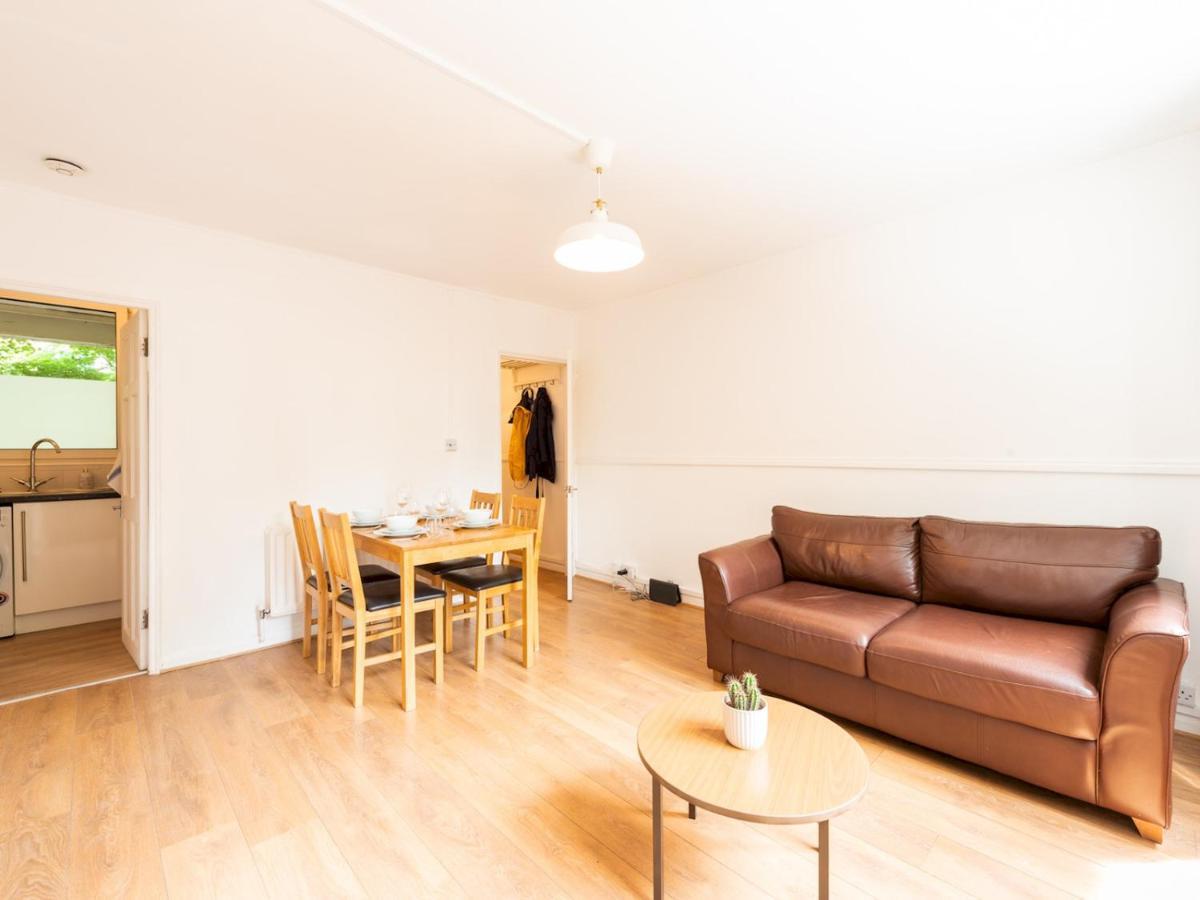 Sootheus - Cosy Surrey Quays