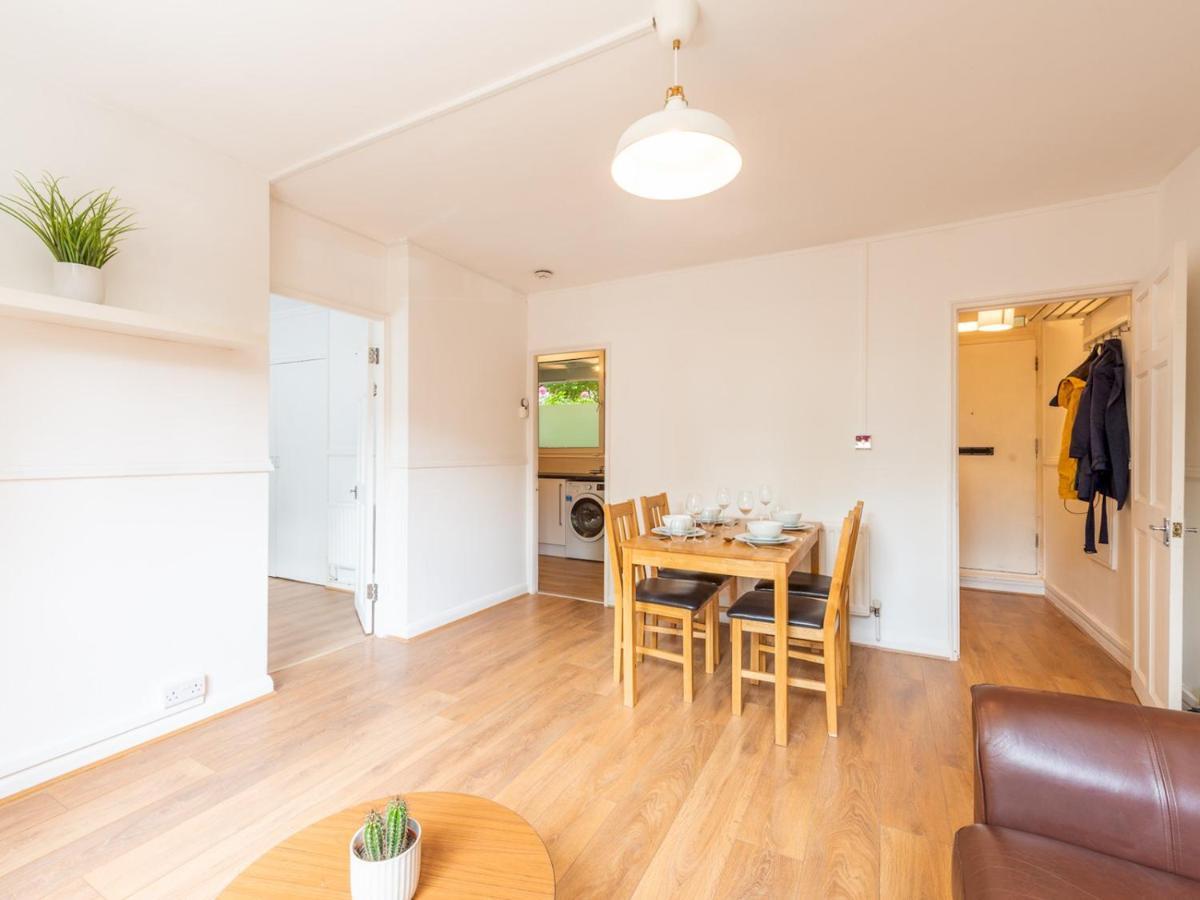 Apartment Sootheus - Cosy Surrey Quays *