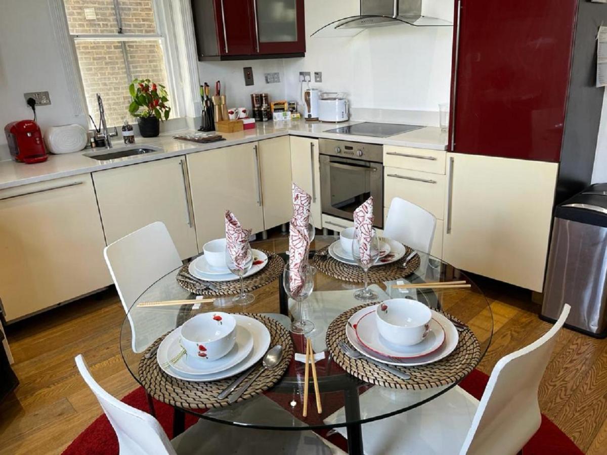 Lovely 3 Bedrooms, 2 Bath, Balcony Mansion Block, Hyde Park, Oxford Street, Maida Vale, Paddington W9 *