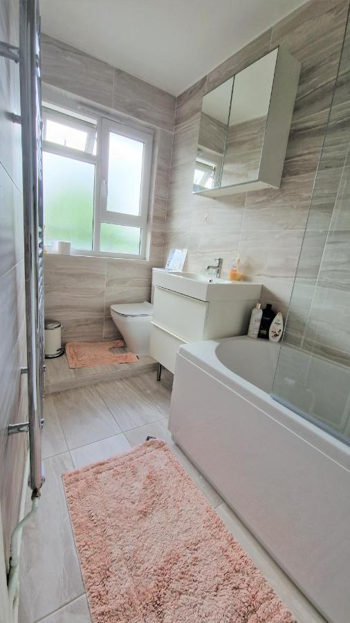 Modern 2-bedroom Flat Near Chelsea