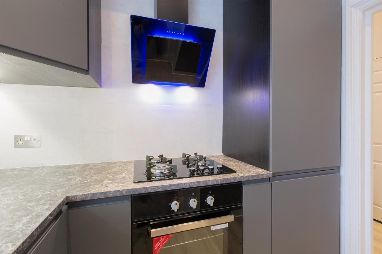 Elegant 2 Bedrooms In Chelsea With Patio Leilighet