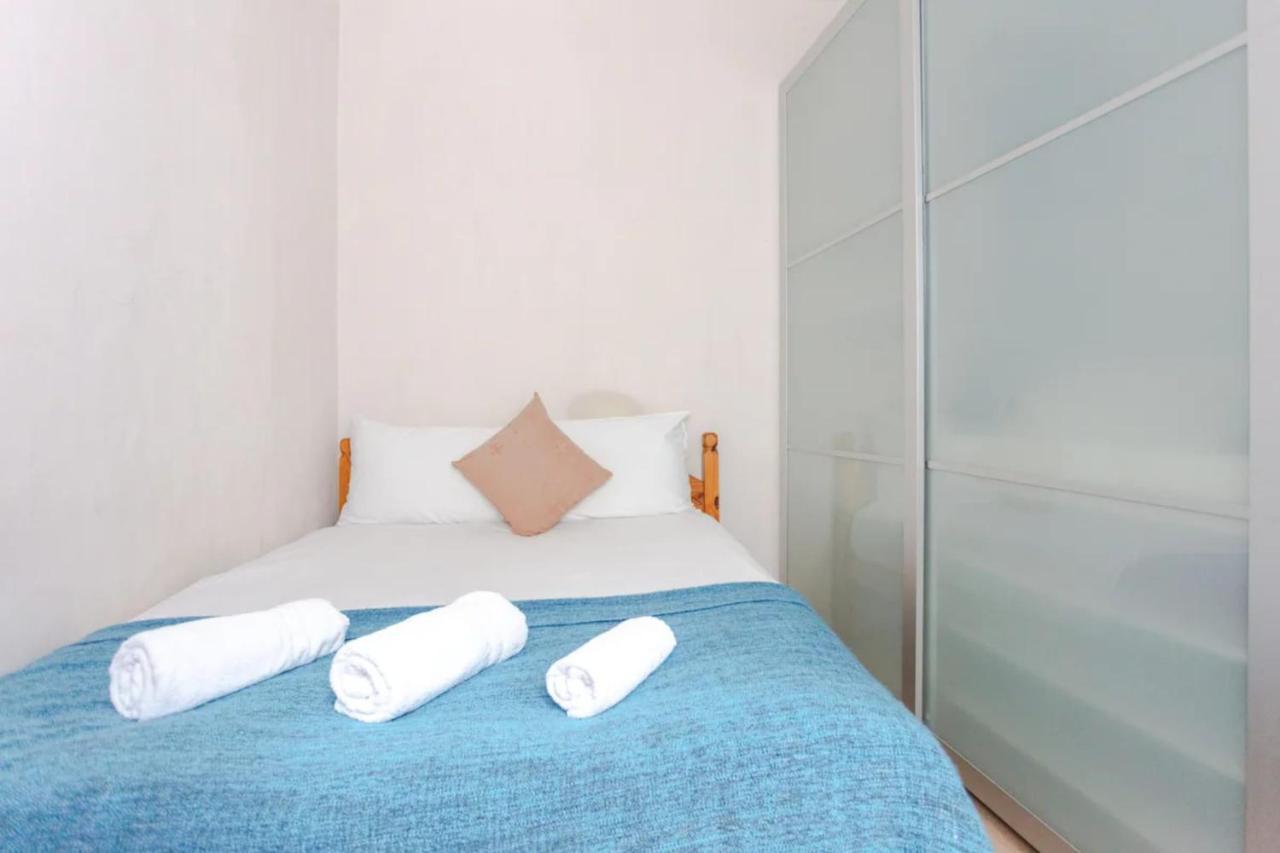 Cosy 2 Bedroom In With Garden Appartement *