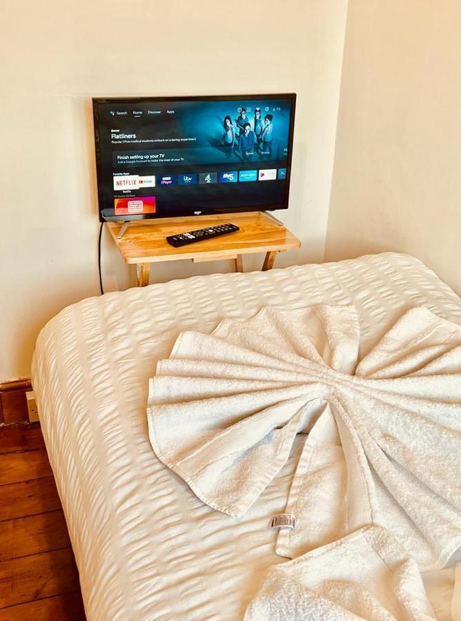 With Single Bed *