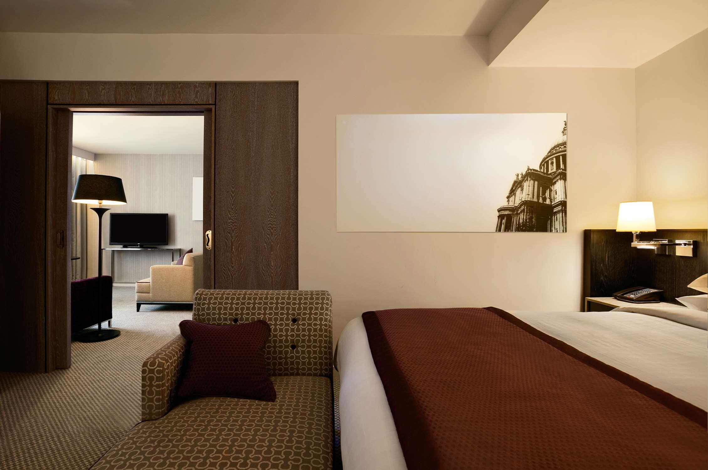 Hilton Angel Islington Hotel London