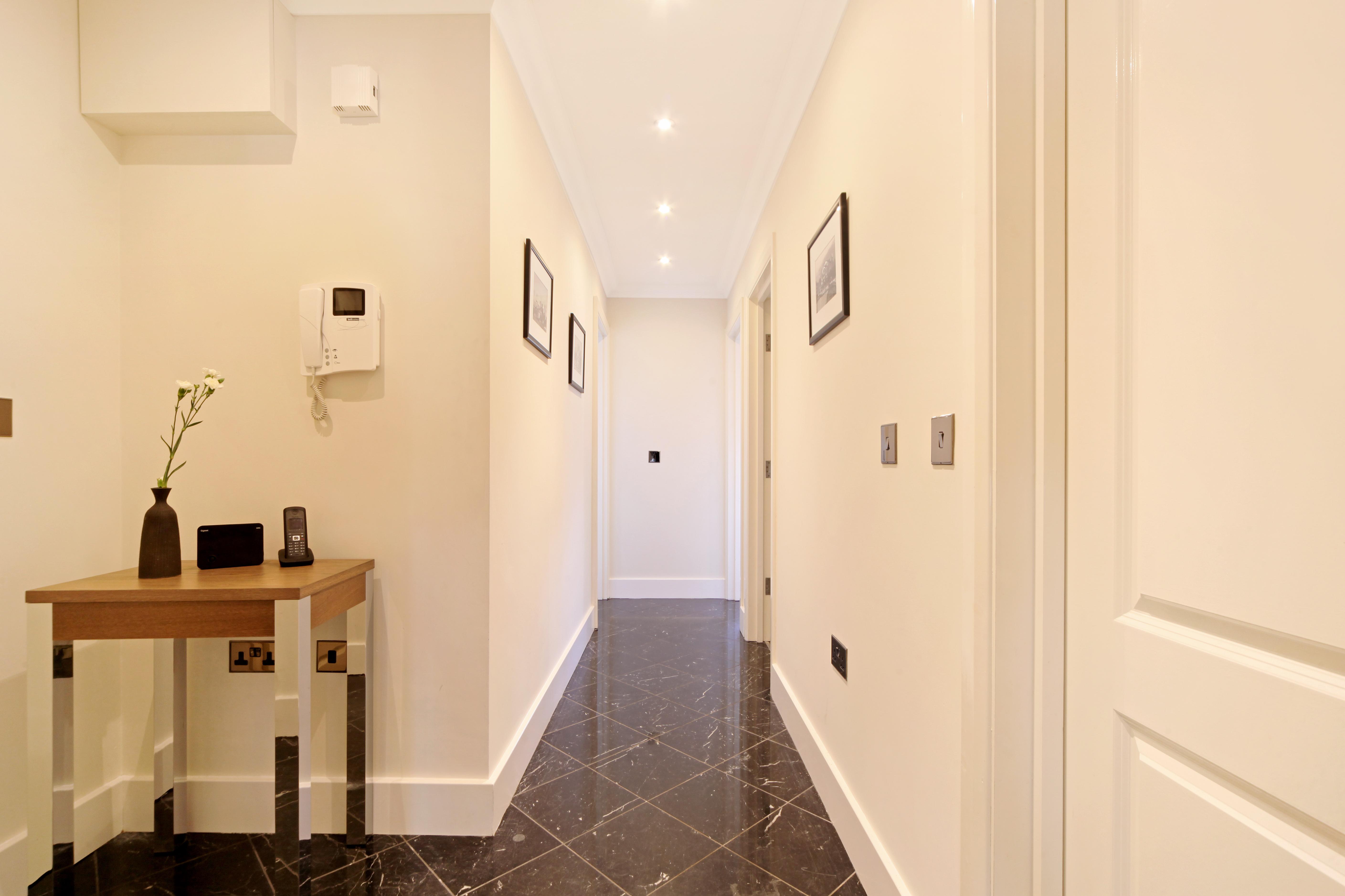 Ashburn Court Aparthotel London