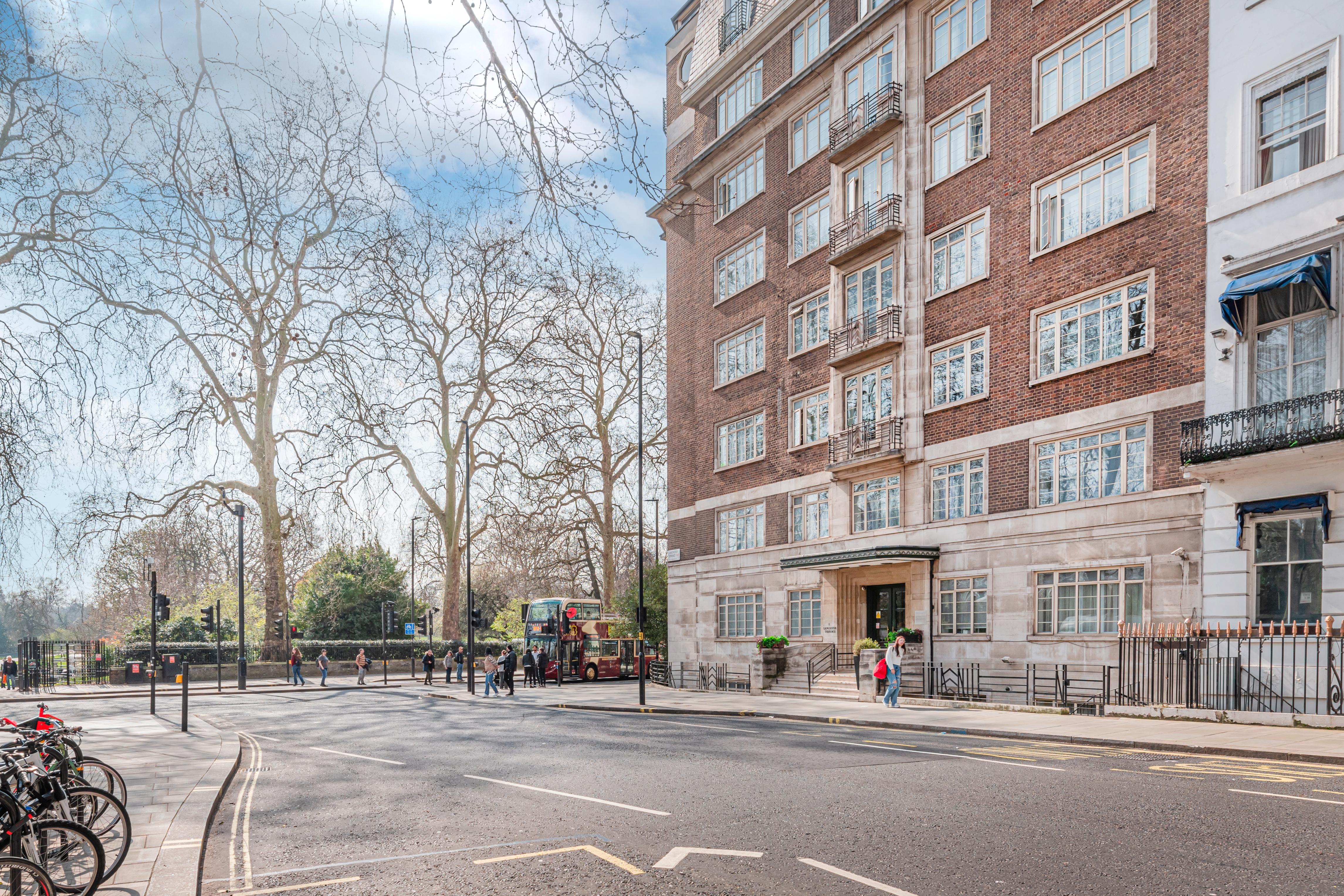 Fountain House - Aparthotel