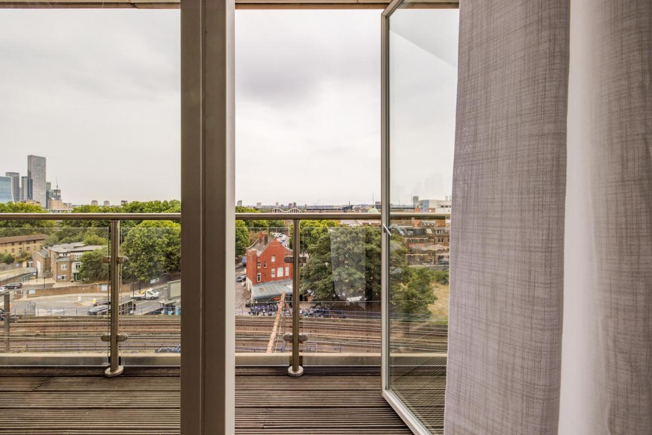 The Limehouse Classic - Endearing 2bdr Flat With Balcony Apartment