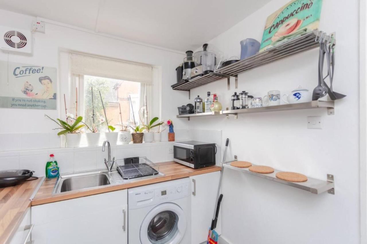 Cheerful 1 Bedroom In Vibrant Maida Vale *