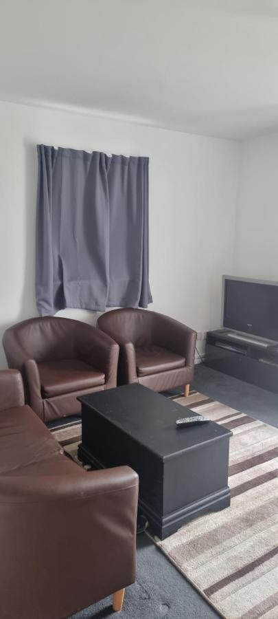 Very Two Bedroom In Leilighet