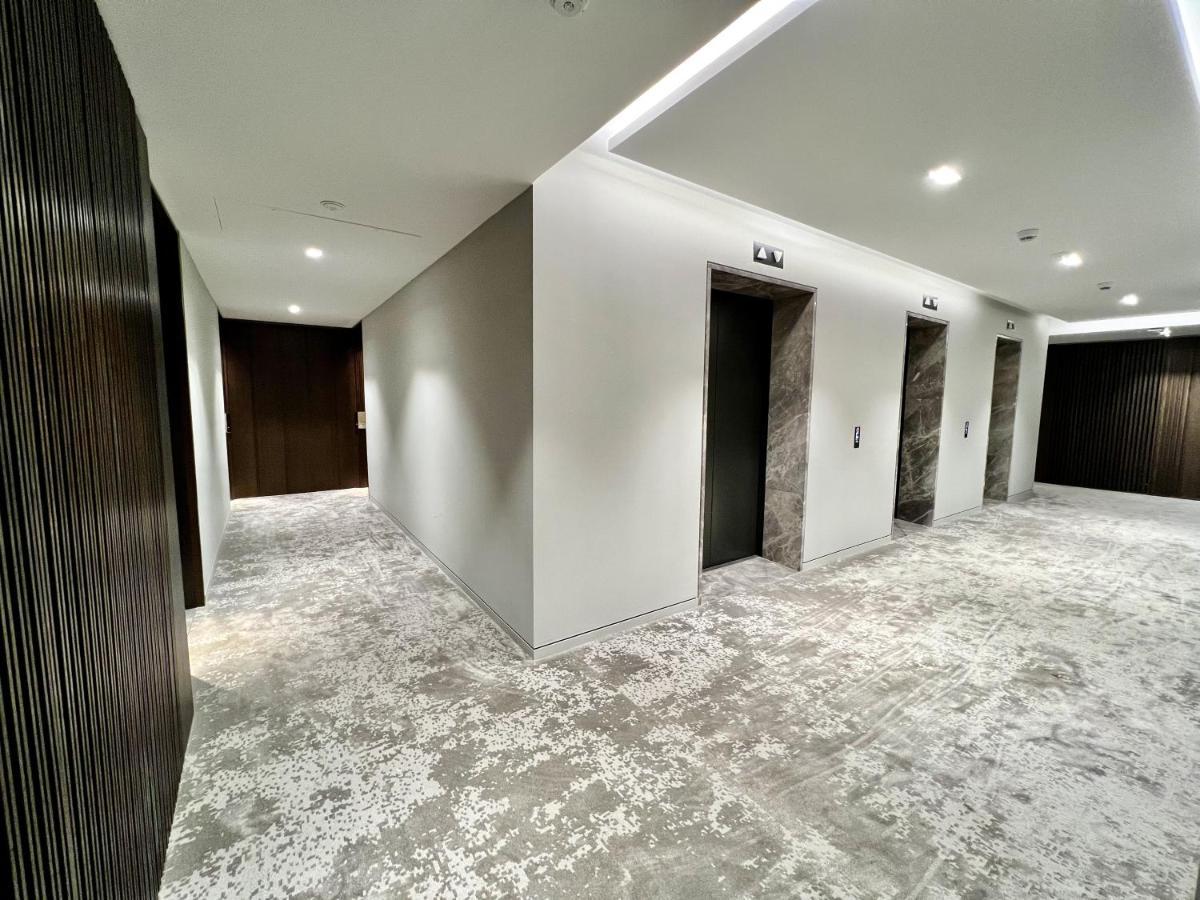 Deluxe Entire Studio Next To Eye & Trafalgar Square Londen