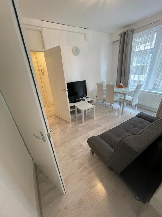 Miles Building Apartamento