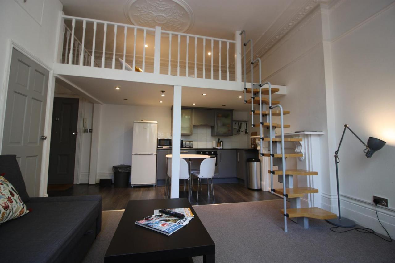Appartement Well Appointed Garden In Kensington Olympia Londen