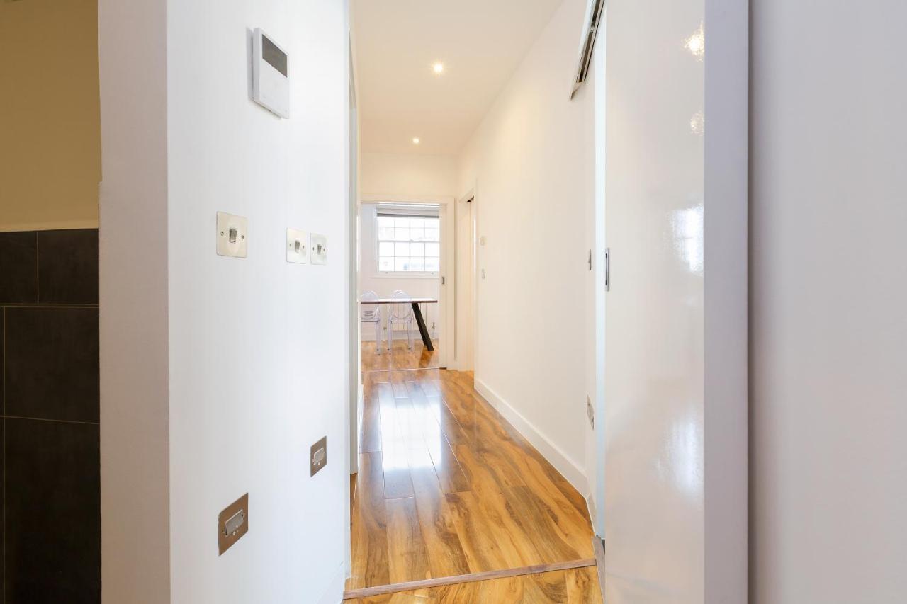Apartment Spacious 4 Bedrooms Flat In New Oxford Street *