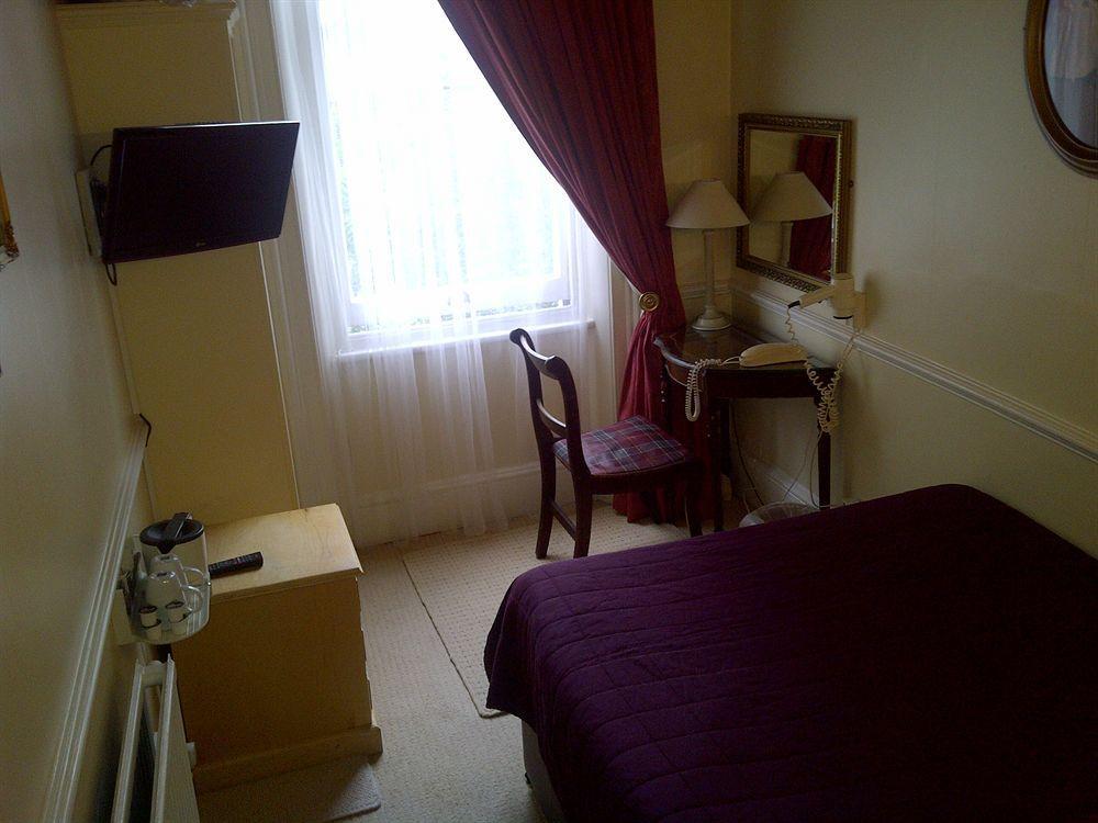 Rushmore 3* London