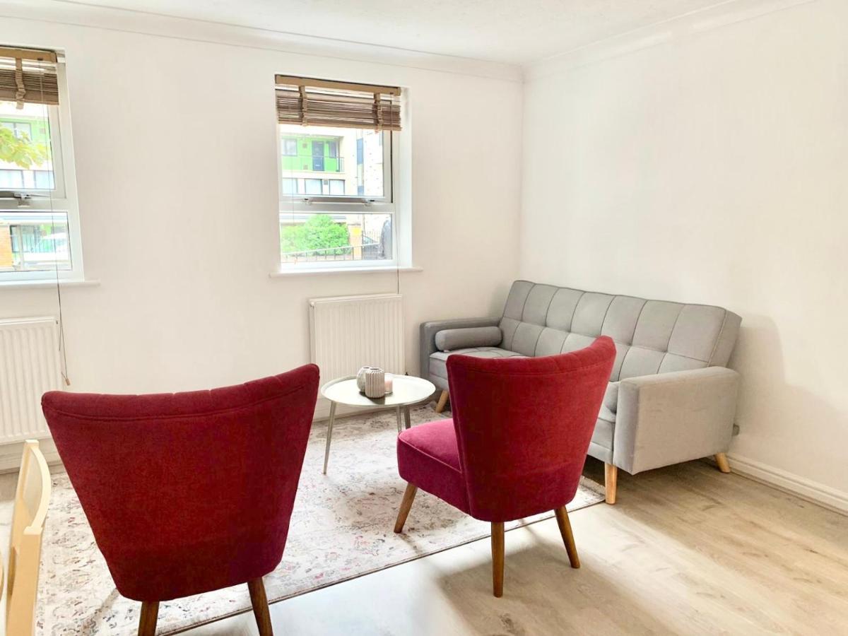 Verwood Entire With Free Gated Parking On The Island Leilighet