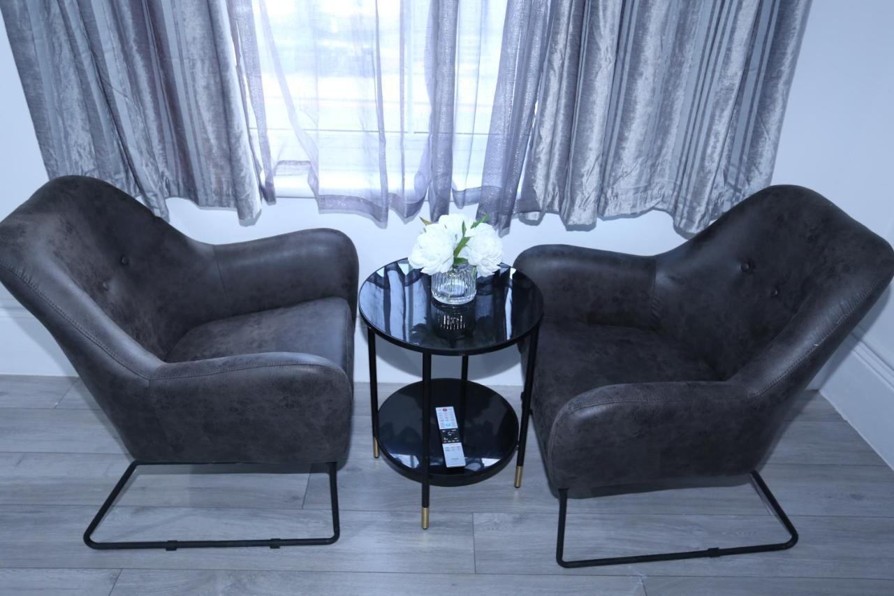 Town Apartment- Lewisham