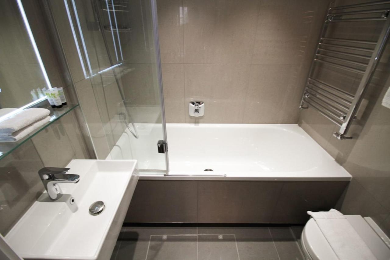 Luxlet - Heart Of Notting Hill, * London