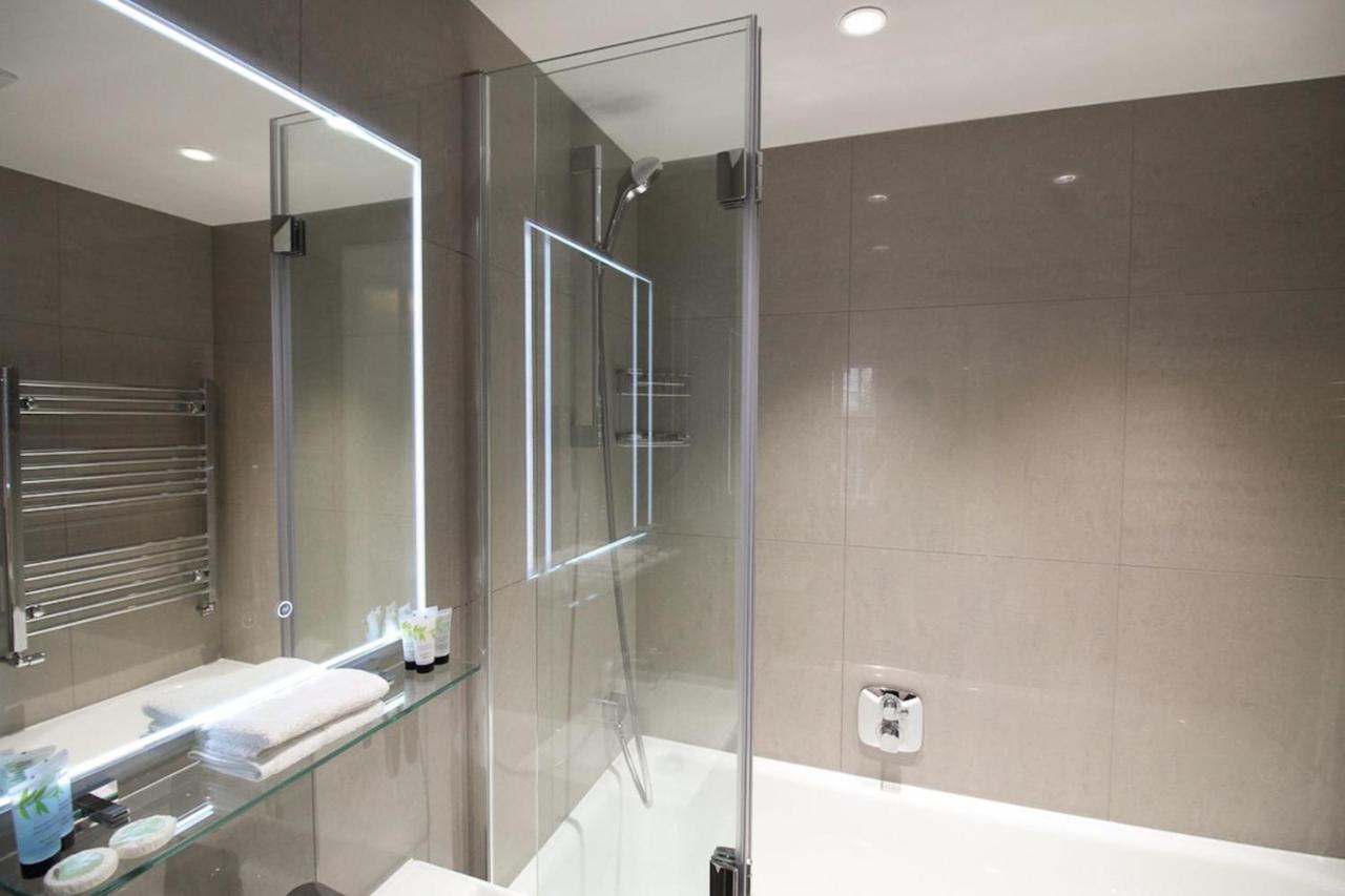 Luxlet - Heart Of Notting Hill, * London