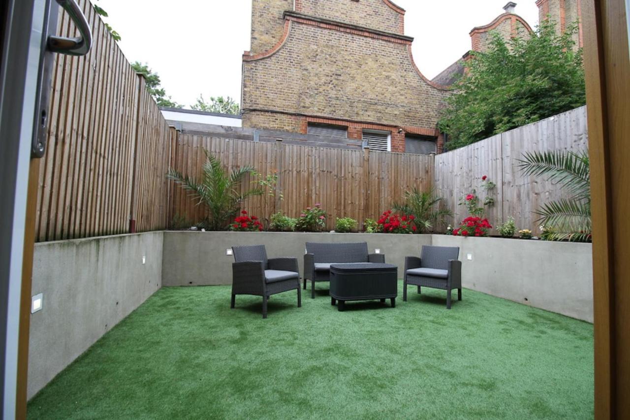 Luxlet - Heart Of Notting Hill, *