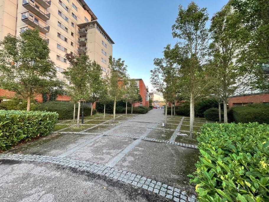 Lovely 2-bed Flat Along The River Thames Leilighet London