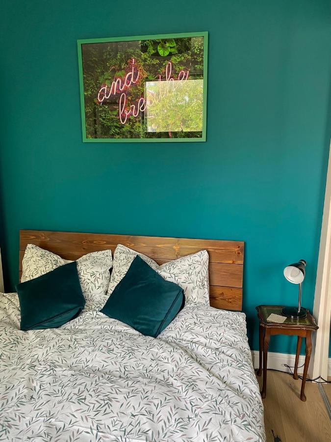 Bright & Beautiful Loft 10mins To Shoreditch Appartement Londen