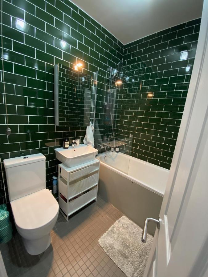 Appartement Bright & Beautiful Loft 10mins To Shoreditch Londen