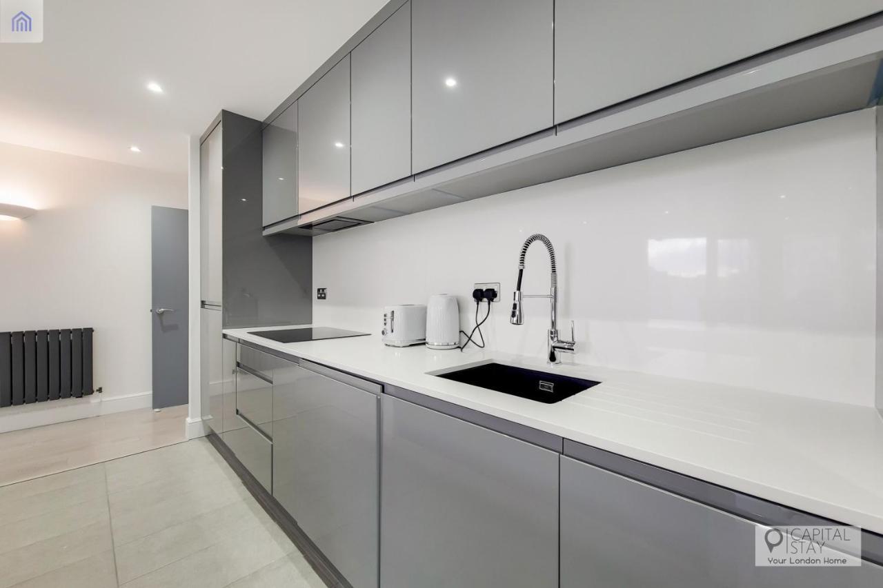 Leilighet Free Parking - Stylish Three Bedroom By Excel London