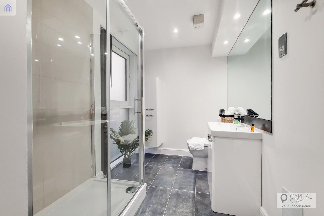 Free Parking - Stylish Three Bedroom By Excel Leilighet *