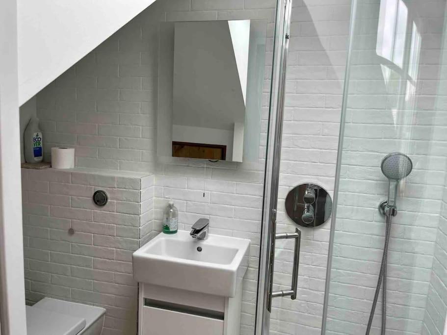 Cb53 Tower Bridge Townhouse 2 Bathrooms & Free Parking Сasa de vacaciones