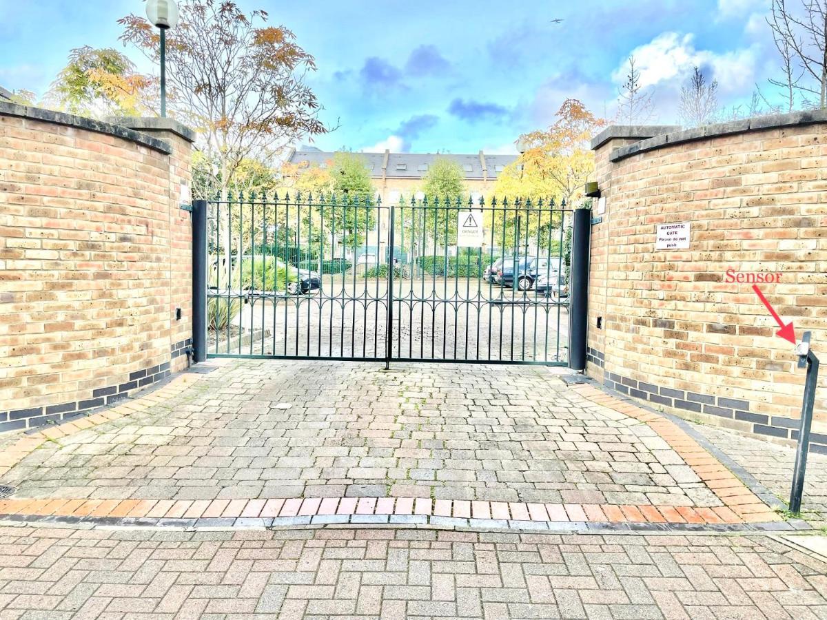 Verwood Entire With Free Gated Parking On The Island Leilighet