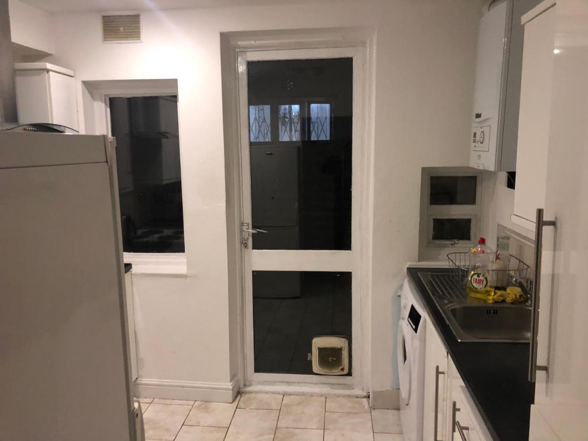 Common 2 Guest house London