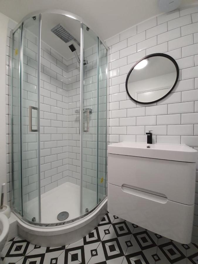 Large Bright With Kitchen Accommodatie bij particulieren