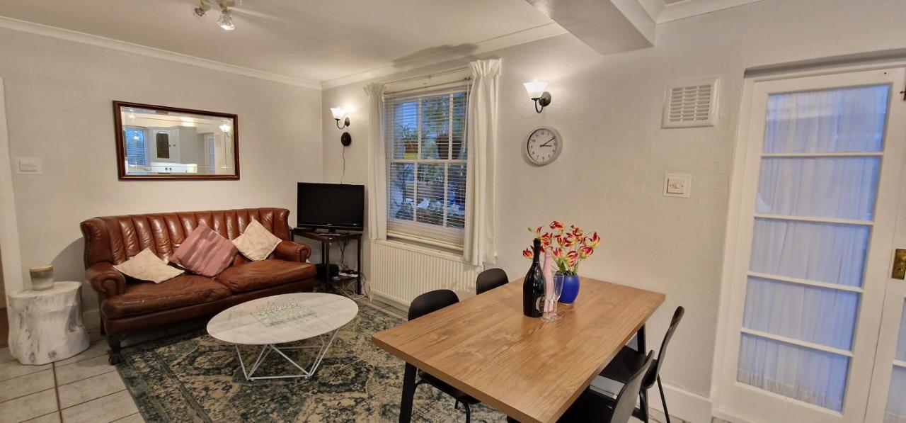 Inviting You To Your From 10 Minutes From Stratford Westfield * London