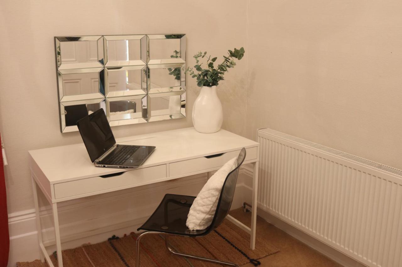 Inviting You To Your From 10 Minutes From Stratford Westfield * London