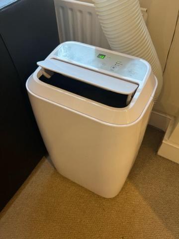 Homestay Private King Room With Huge En-Suite In Shared House In Marylebone *