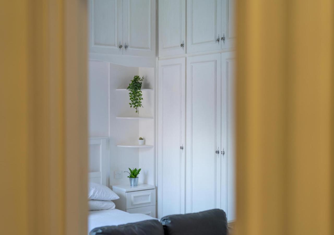 Spacious Cricklewood Sleeps 4 Appartement Londen